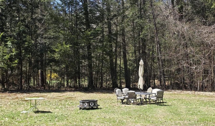 22 Deans Lndg, Chesterfield, NH 03443 - 2 Beds, 2 Bath