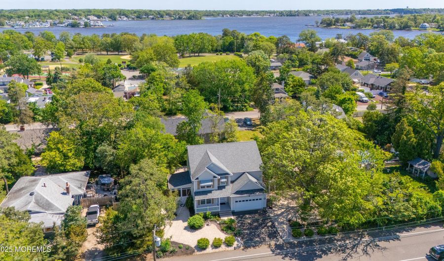 525 Barnegat Blvd, Beachwood, NJ 08722 - 4 Beds, 3 Bath