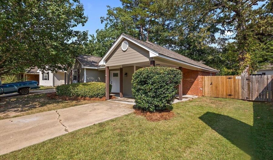 214 Falcon Cv, Brandon, MS 39047 - 2 Beds, 2 Bath