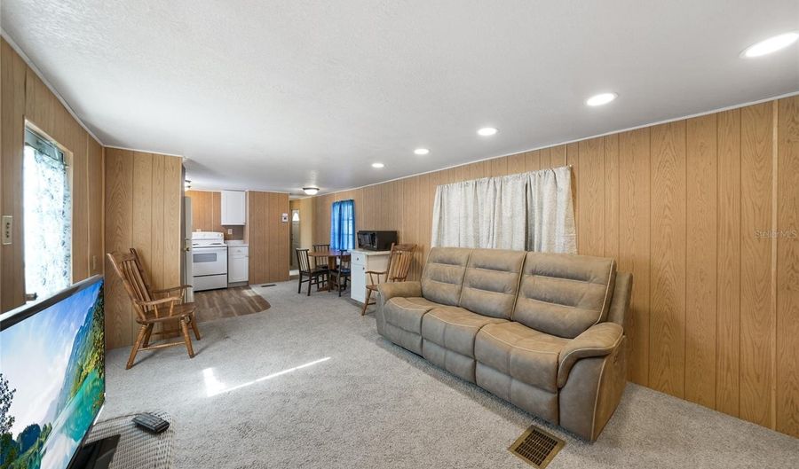 11187 SW CRENSHAW Ave, Arcadia, FL 34269 - 2 Beds, 2 Bath