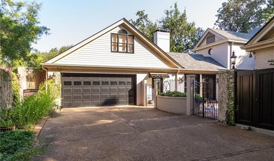 2710 GEORGE'S Ln, Alexandria, LA 71301 - 5 Beds, 6 Bath