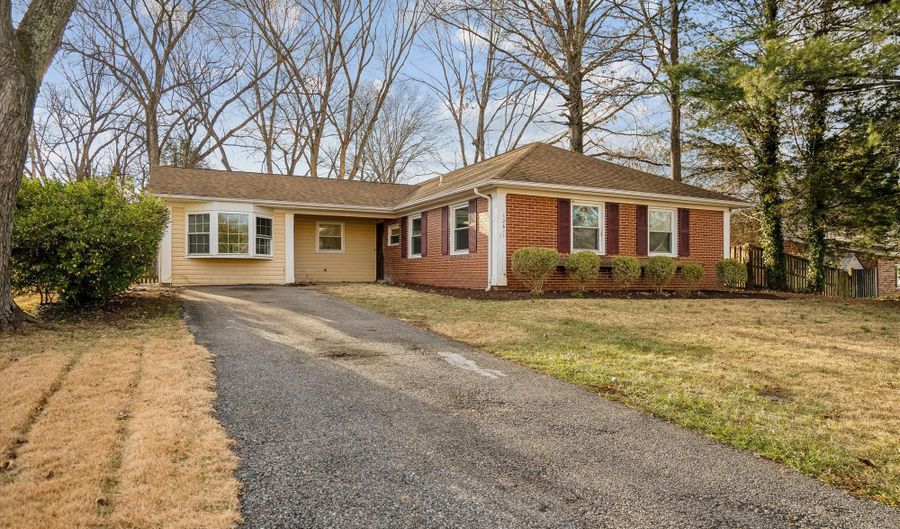 12611 BLACKWELL Ln, Bowie, MD 20715 - 3 Beds, 2 Bath