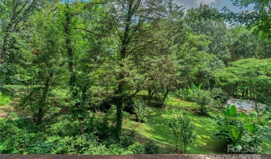 2011 E Barden Rd, Charlotte, NC 28226 - 5 Beds, 4 Bath