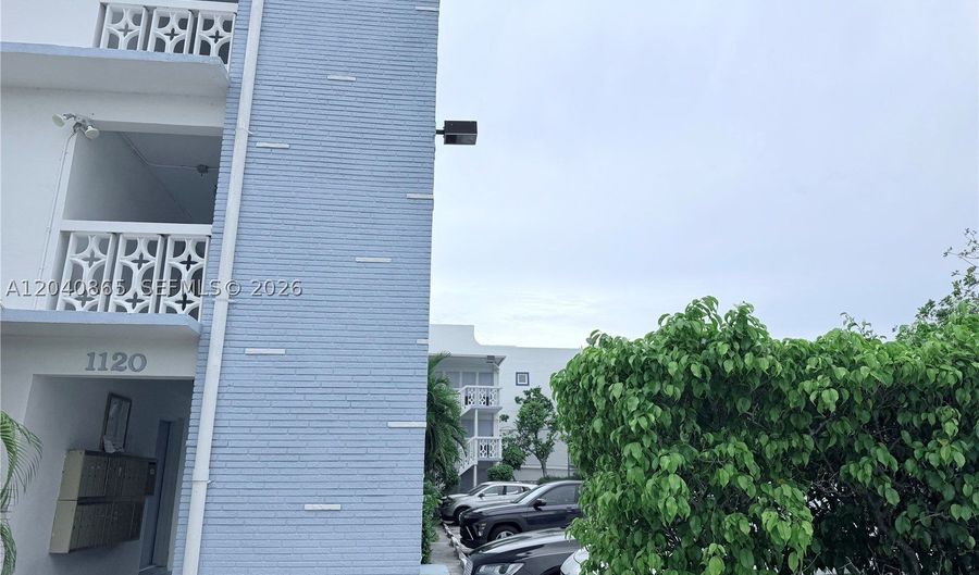 1120 102nd St 2, Bay Harbor Islands, FL 33154 - 1 Beds, 1 Bath