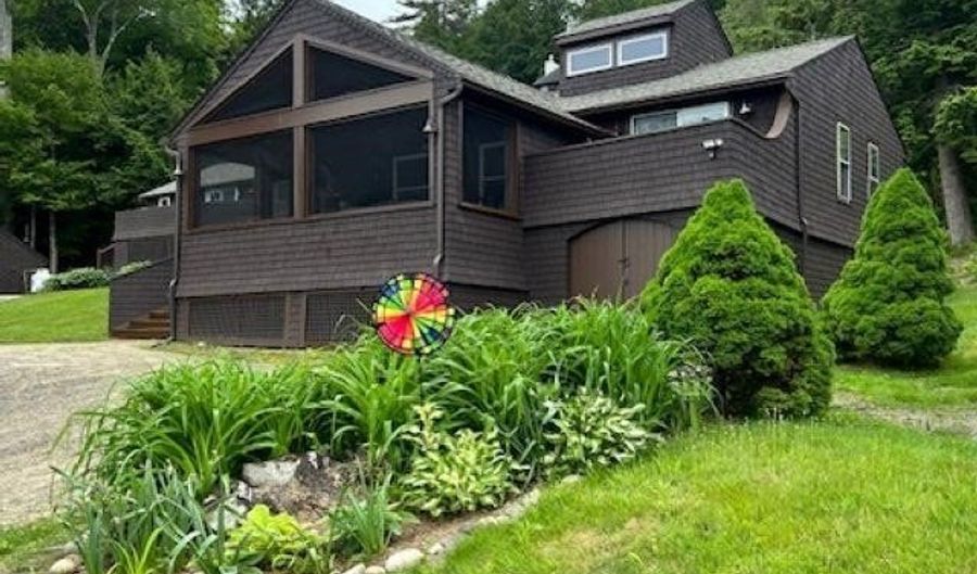189 W Shore Rd, Bristol, NH 03222 - 2 Beds, 1 Bath