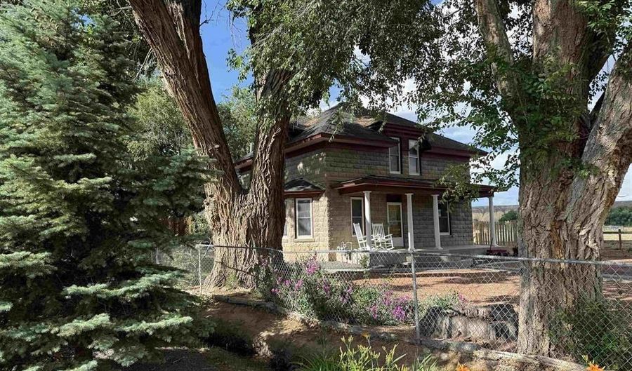 21413 Austin Rd, Austin, CO 81410 - 3 Beds, 2 Bath