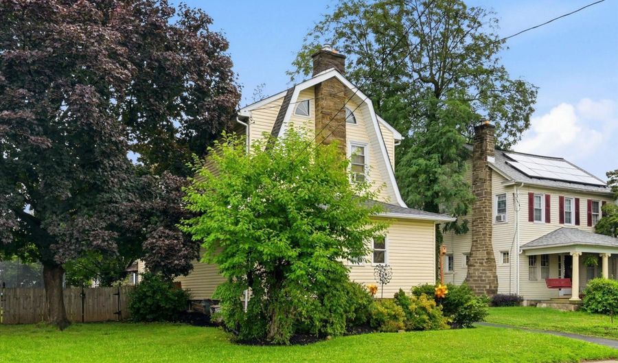 2113 SUSQUEHANNA Rd, Abington, PA 19001 - 3 Beds, 2 Bath