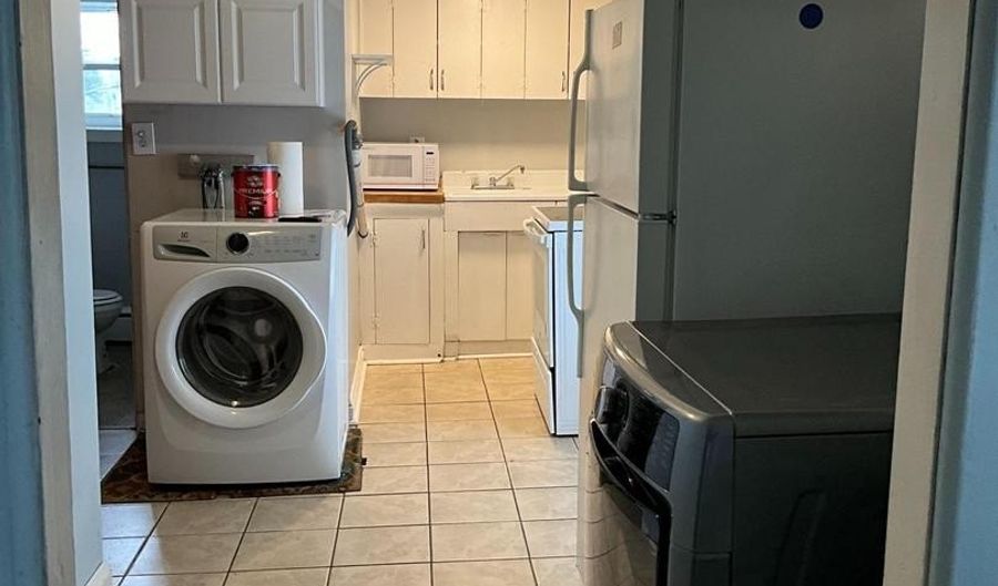 1314 DORCHESTER AVE # B UPPER LEVEL ONLY, Baltimore, MD 21207 - 3 Beds, 1 Bath