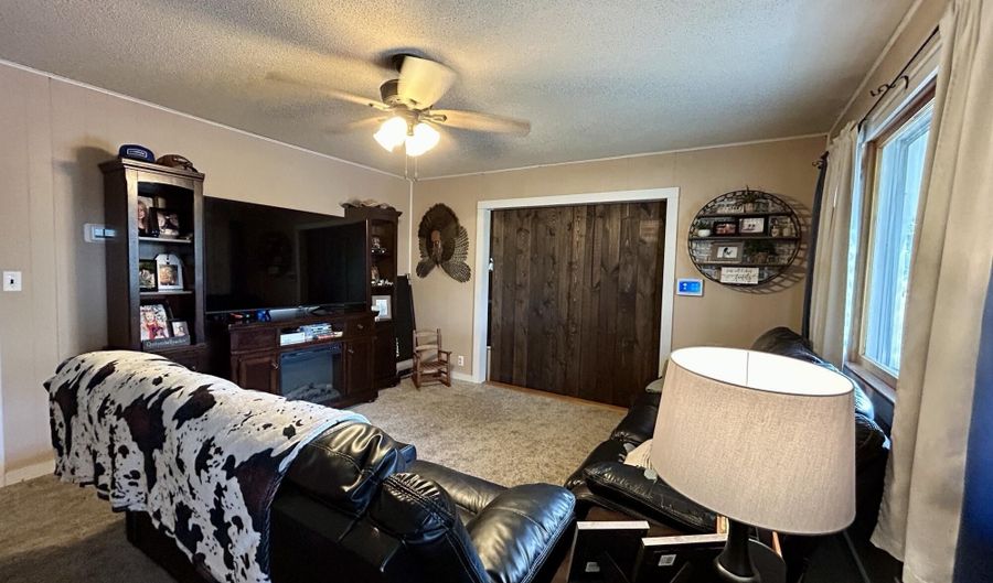 108 Southview Ave, Ava, MO 65608 - 3 Beds, 1 Bath