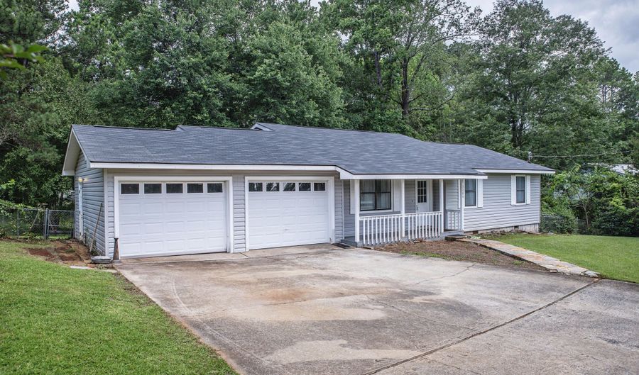 3286 Trussell Rd, Alexander City, AL 35010 - 3 Beds, 2 Bath