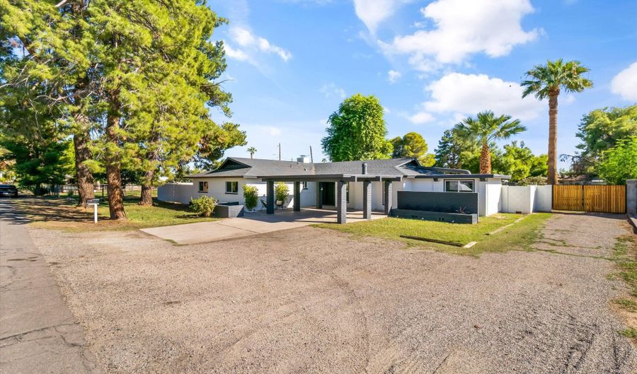 2029 W SHAWNEE Dr, Chandler, AZ 85224 - 4 Beds, 3 Bath