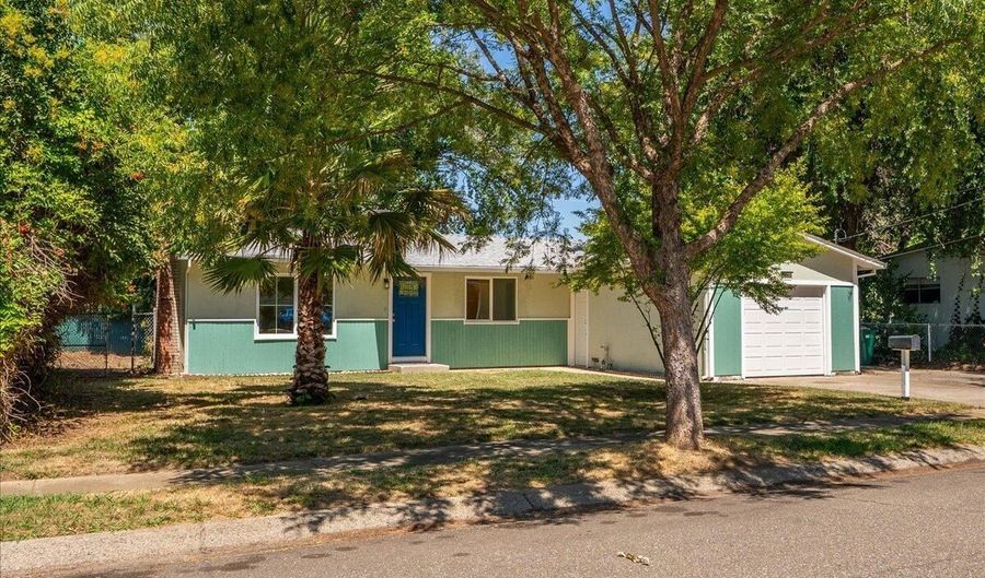 3081 Sharon Ave, Anderson, CA 96007 - 3 Beds, 2 Bath