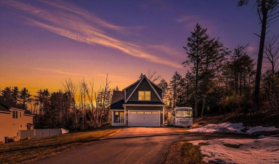 12 Freedom Way, Barrington, NH 03825 - 3 Beds, 3 Bath