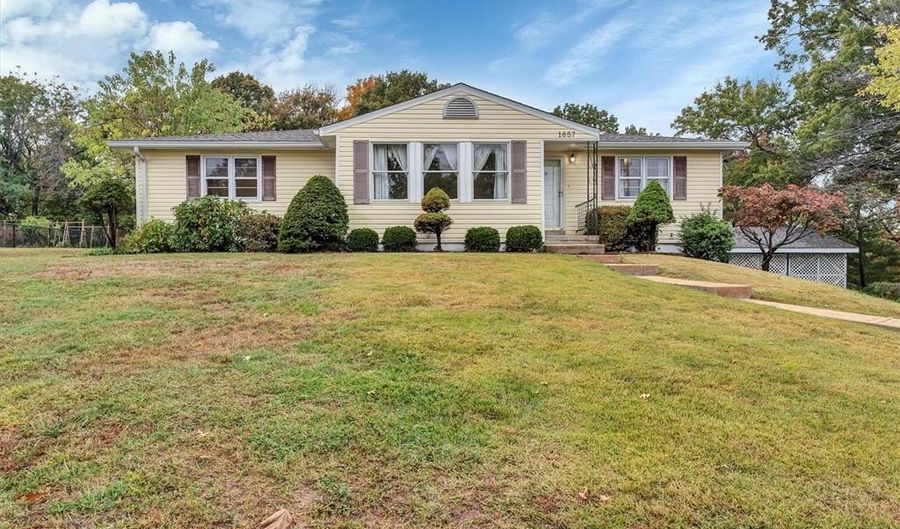 1657 Elizabeth Dr, Arnold, MO 63010 - 3 Beds, 2 Bath
