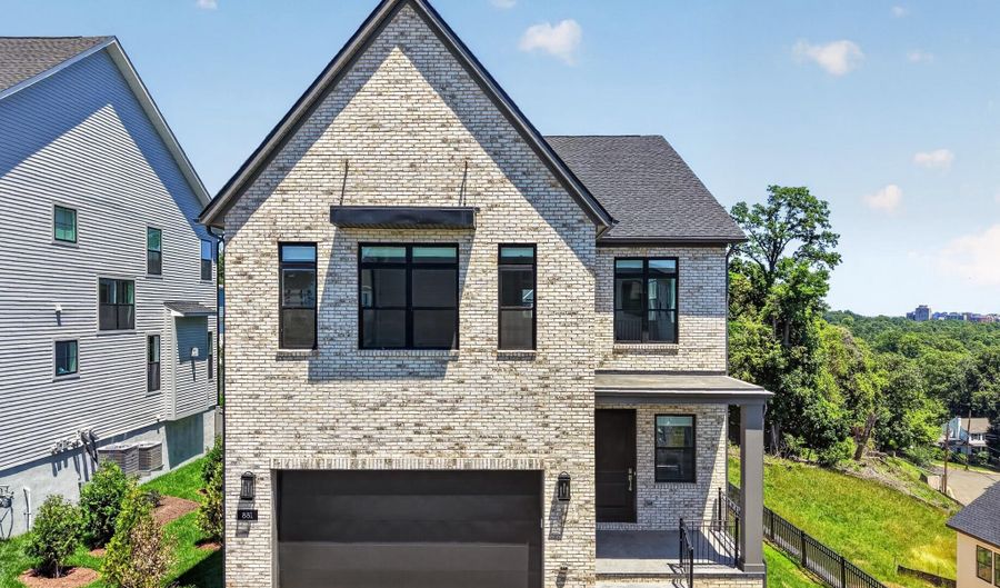 881 N MANCHESTER St, Arlington, VA 22205 - 5 Beds, 5 Bath