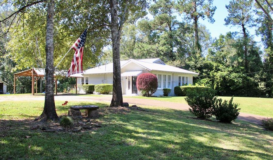 1034 HWY 48 E, Magnolia, MS 39652 - 3 Beds, 2 Bath