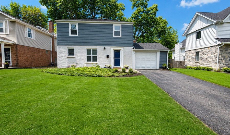 611 E Davis St, Arlington Heights, IL 60005 - 3 Beds, 2 Bath