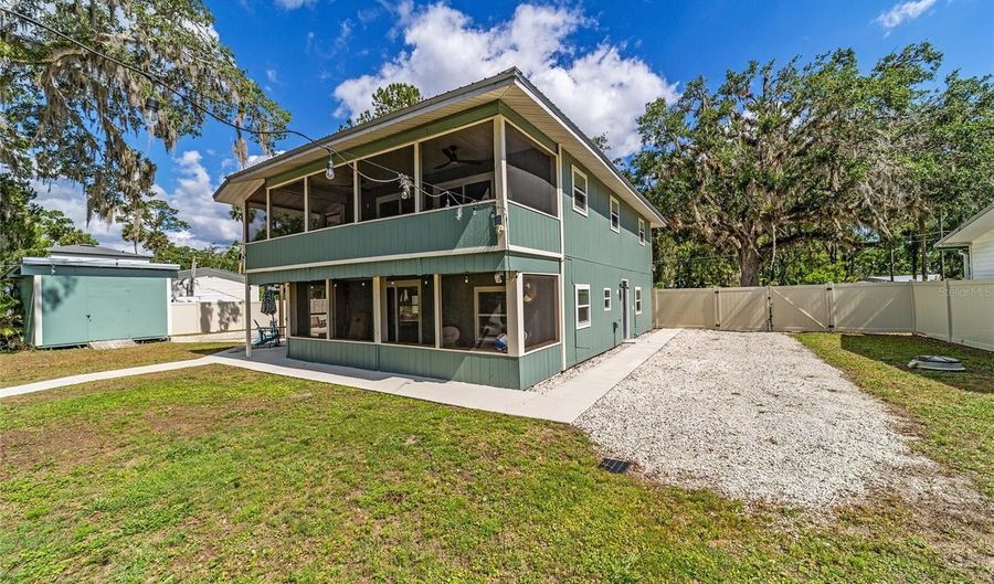 24628 FOX Rd, Astor, FL 32102 - 4 Beds, 2 Bath