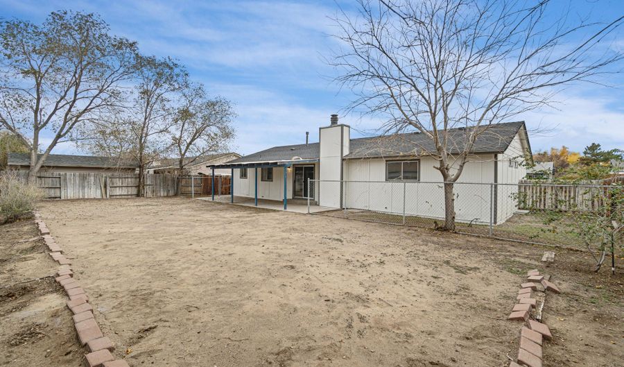 752 E St, Fernley, NV 89408 - 3 Beds, 2 Bath