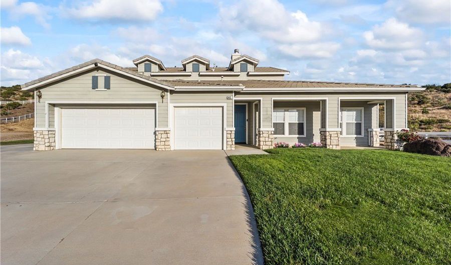 34122 Courtney Ter, Acton, CA 93510 - 5 Beds, 3 Bath