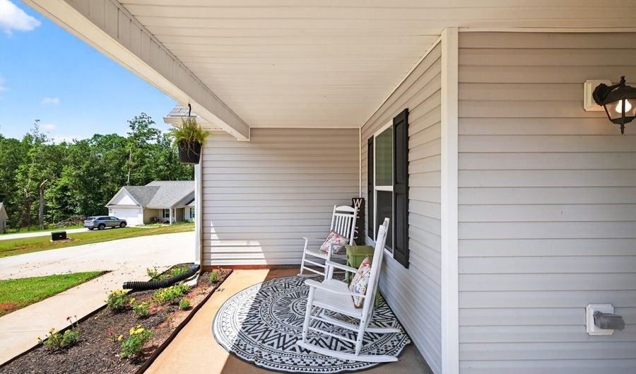151 Rolling Woods, Hull, GA 30646 - 4 Beds, 3 Bath
