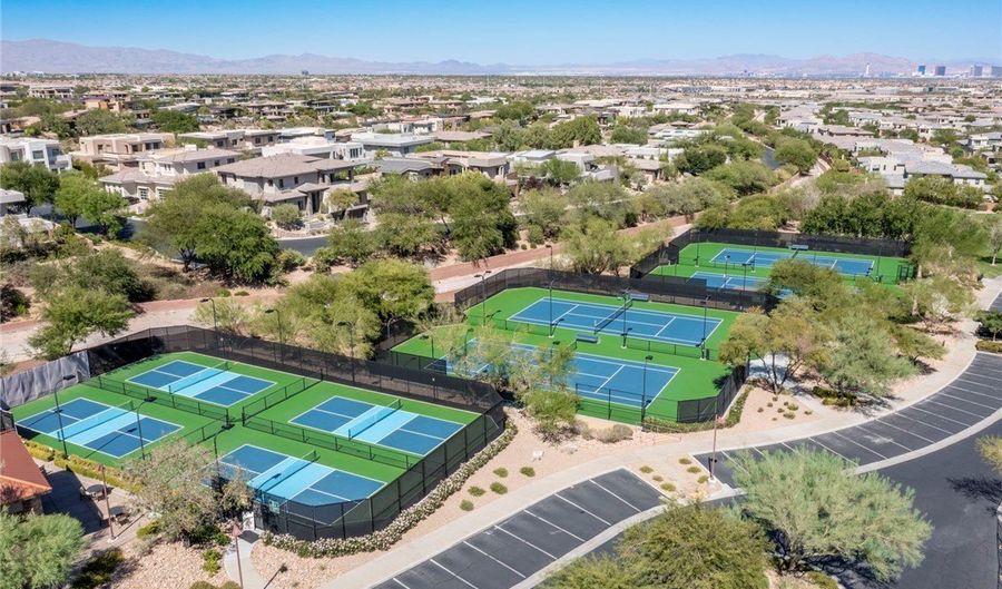 33 Promontory Ridge Dr, Las Vegas, NV 89135 - 5 Beds, 7 Bath