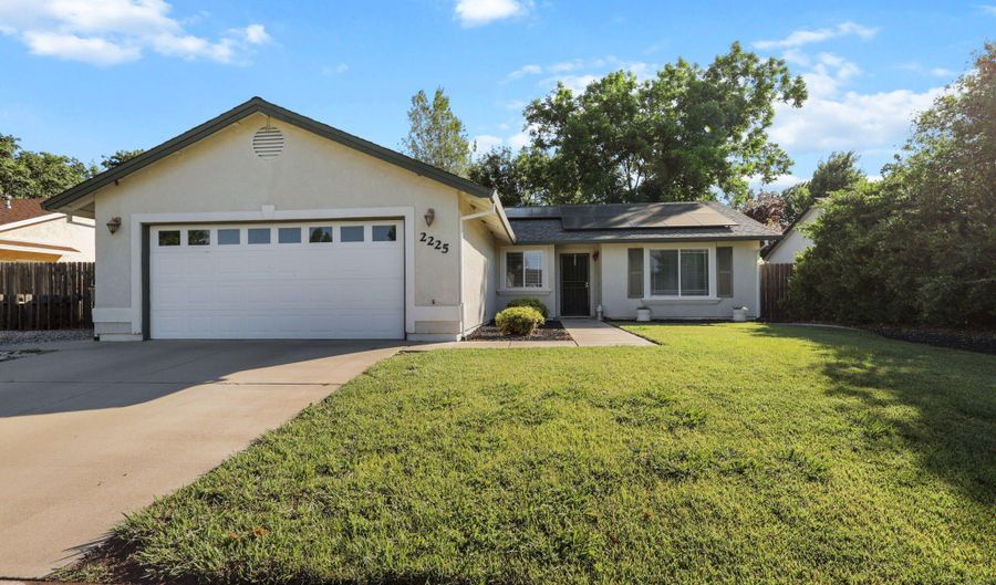 2225 Shenandoah Dr, Anderson, CA 96007 - 3 Beds, 2 Bath