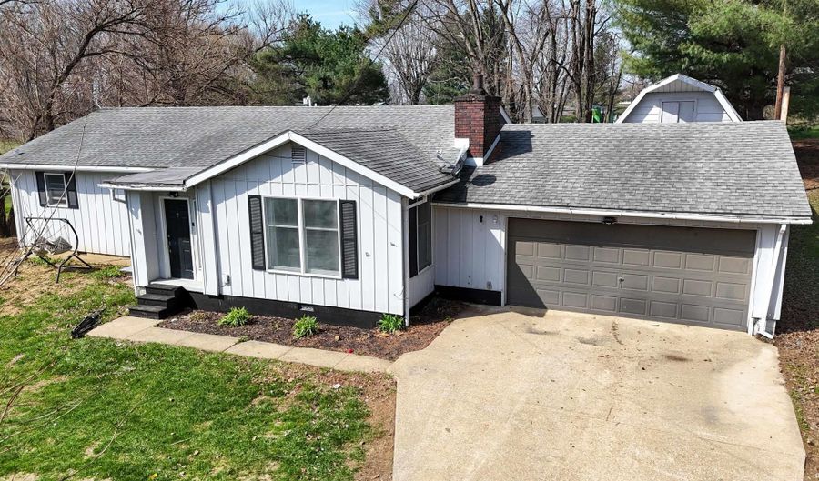 10 Walnut St, Birdseye, IN 47513 - 3 Beds, 1 Bath