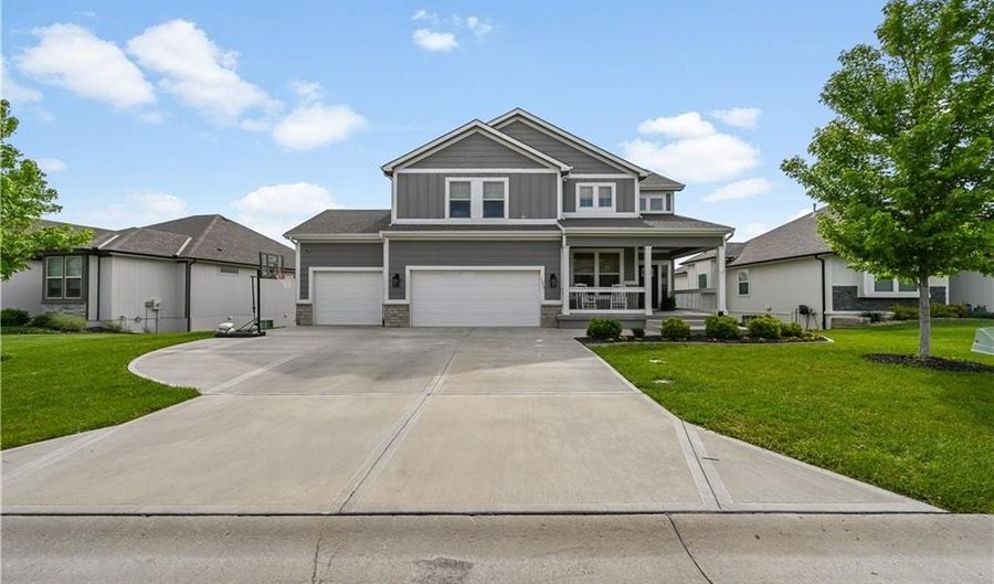 1334 N 161st Ter, Basehor, KS 66007 - 4 Beds, 3 Bath