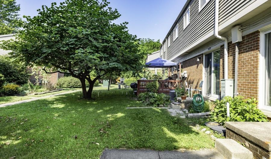 3305 Williamsburg Rd, Ann Arbor, MI 48108 - 4 Beds, 2 Bath