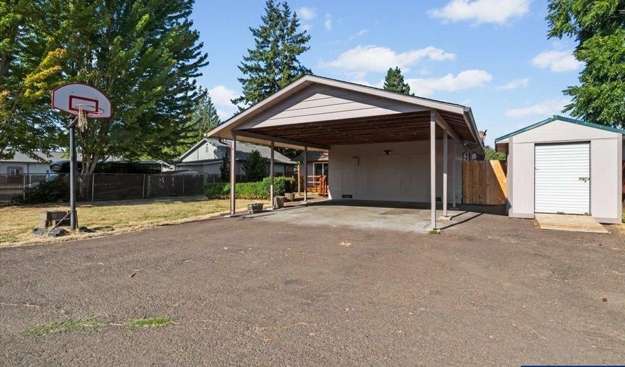 1625 Jackson St SE, Albany, OR 97321 - 3 Beds, 2 Bath