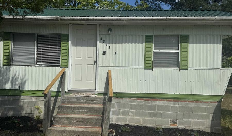 1231 A Seegars Mill Rd, Camden, SC 29020 - 3 Beds, 1 Bath