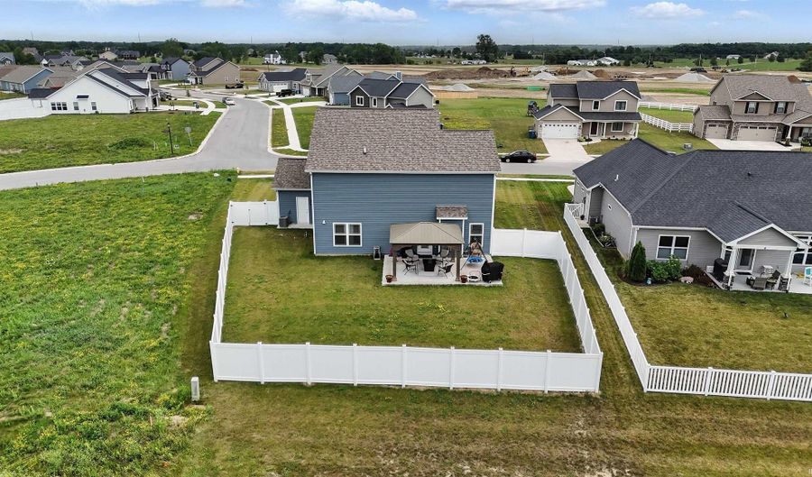 5617 Bear Creek Pass, Auburn, IN 46706 - 4 Beds, 3 Bath