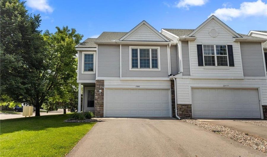 15641 Flight Ln, Apple Valley, MN 55124 - 2 Beds, 3 Bath