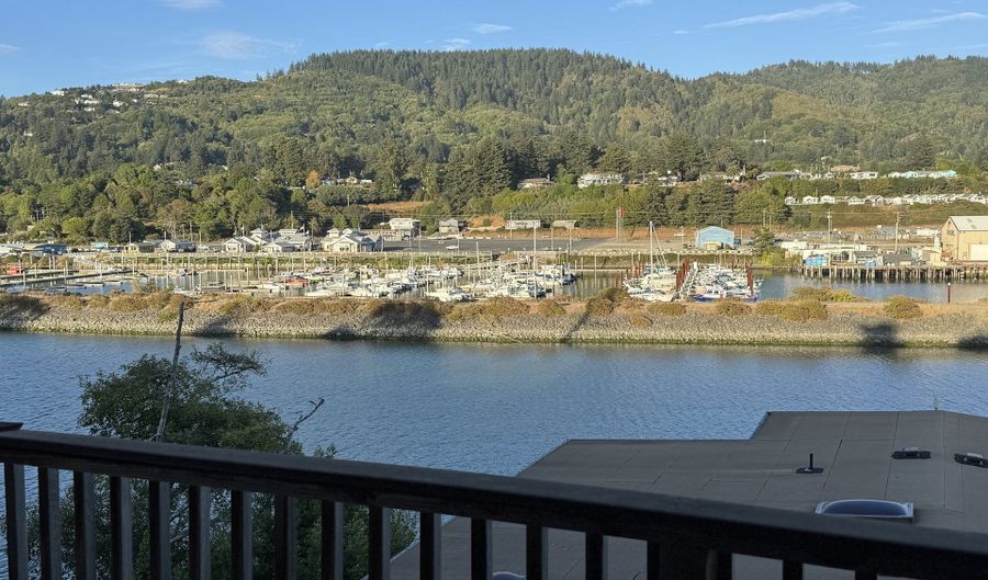 222 DEL NORTE Ln 18, Brookings, OR 97415 - 1 Beds, 1 Bath