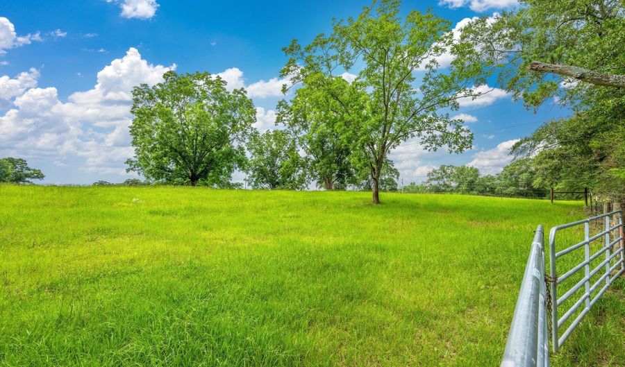 18760 Leon Wiggins Rd, Andalusia, AL 36420 - 0 Beds, 0 Bath