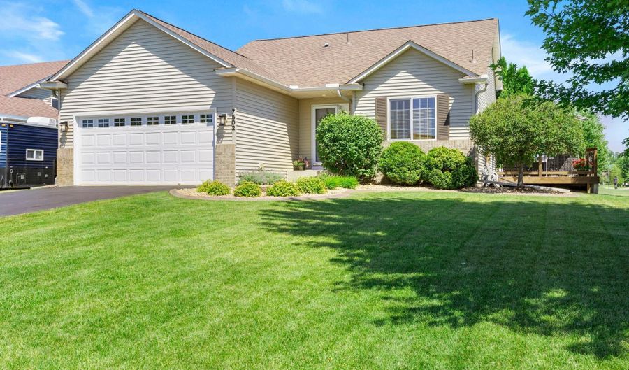7502 Large Ave NE, Albertville, MN 55301 - 3 Beds, 2 Bath