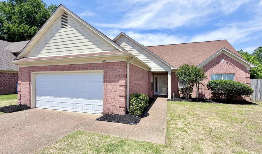 5847 LILLIAN BEND Dr, Arlington, TN 38002 - 3 Beds, 2 Bath