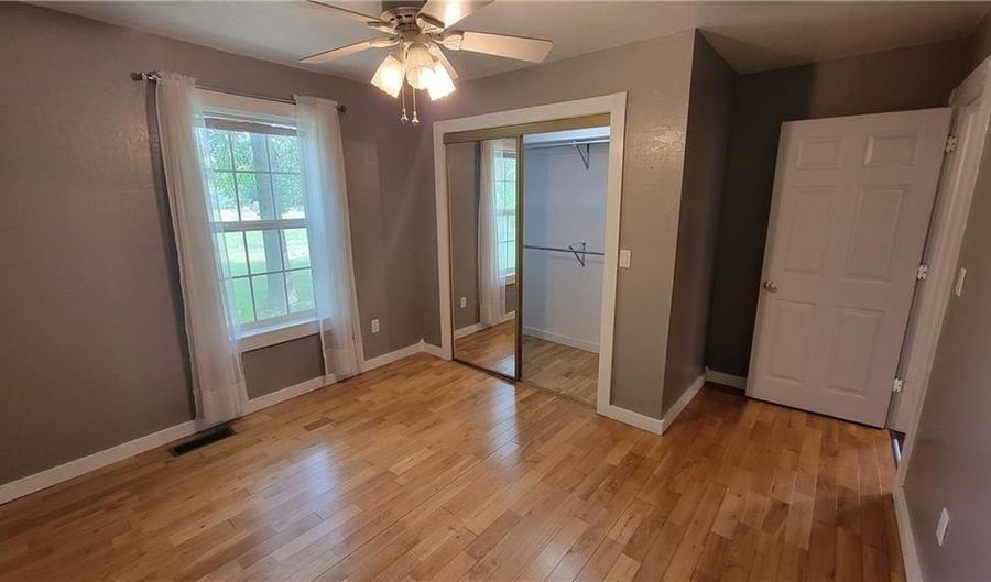 3810 3720 Rainbow Farm Rd, Bentonville, AR 72713 - 6 Beds, 5 Bath