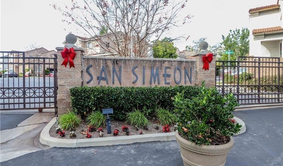 11 Mondrian, Aliso Viejo, CA 92656 - 3 Beds, 3 Bath