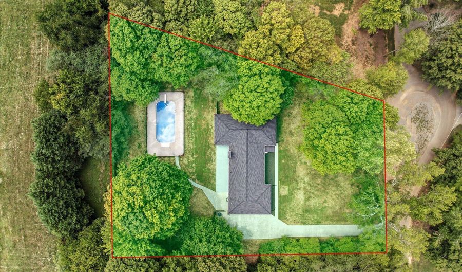 1113 Springfield Dr, Athens, TN 37303 - 4 Beds, 3 Bath