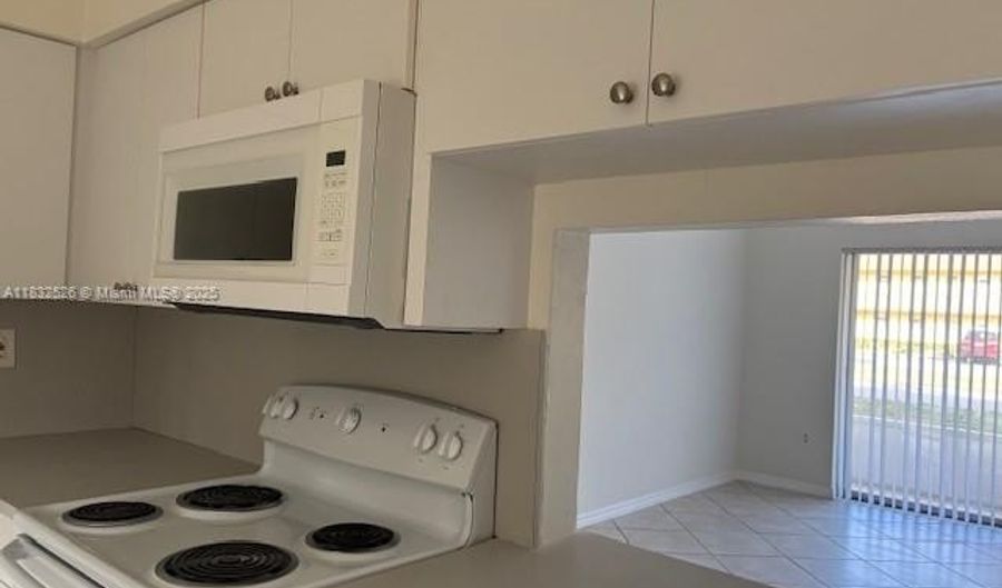 20200 NE 27th Ct 8, Aventura, FL 33180 - 1 Beds, 1 Bath