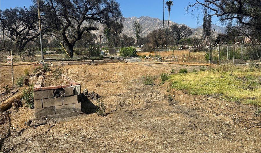 388 E Pentagon St, Altadena, CA 91001 - 0 Beds, 0 Bath