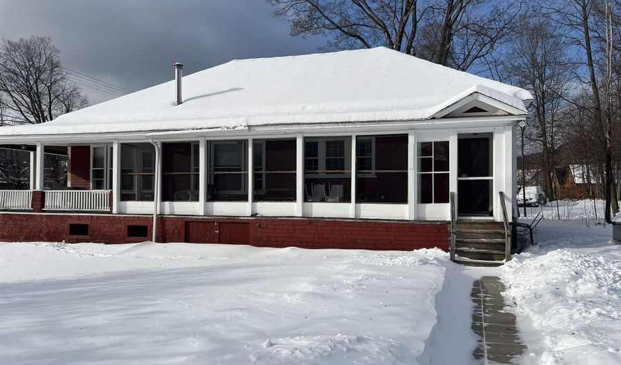 1316 US Route 302, Bartlett, NH 03812 - 3 Beds, 2 Bath