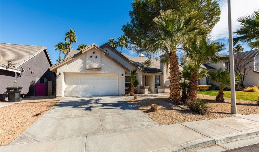 324 Redondo St, Henderson, NV 89014 - 3 Beds, 3 Bath
