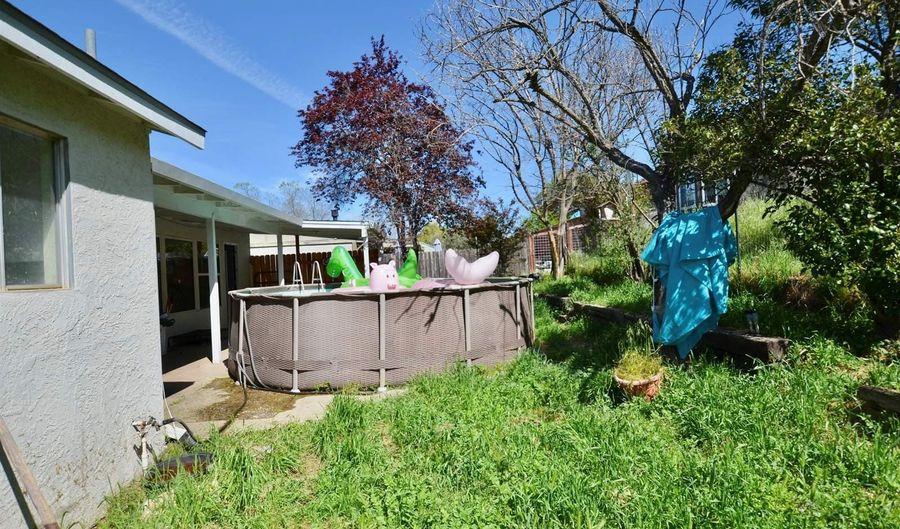 674 Kirby Way, Angels Camp, CA 95222 - 3 Beds, 2 Bath