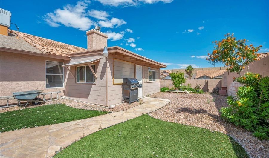902 Big Horn St, Henderson, NV 89002 - 3 Beds, 2 Bath