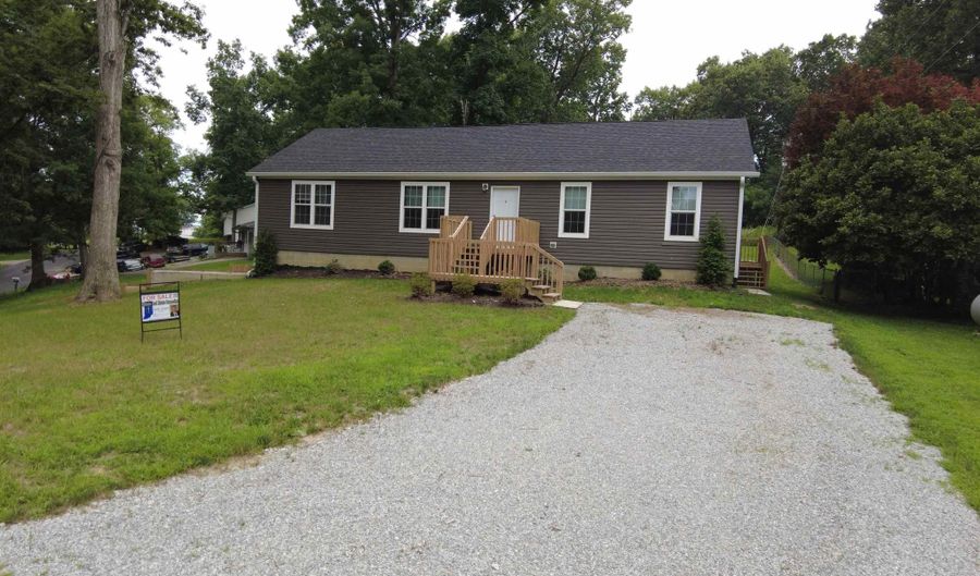 251 Briarwood Dr, Bedford, IN 47421 - 3 Beds, 2 Bath