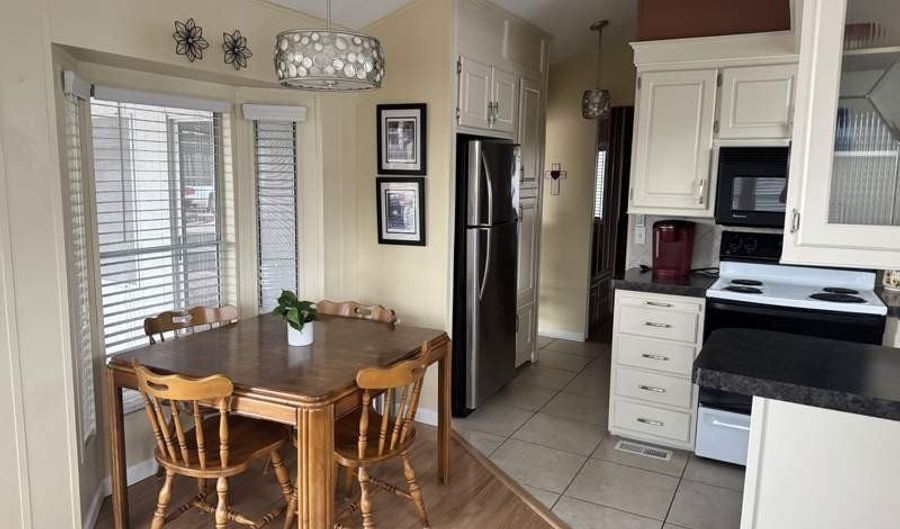 702 S. Meridian Rd 0151, Apache Junction, AZ 85120 - 1 Beds, 2 Bath