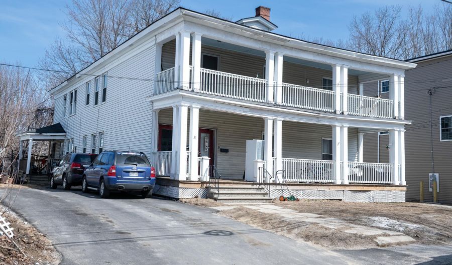 31 Drummond St, Auburn, ME 04210 - 0 Beds, 2 Bath
